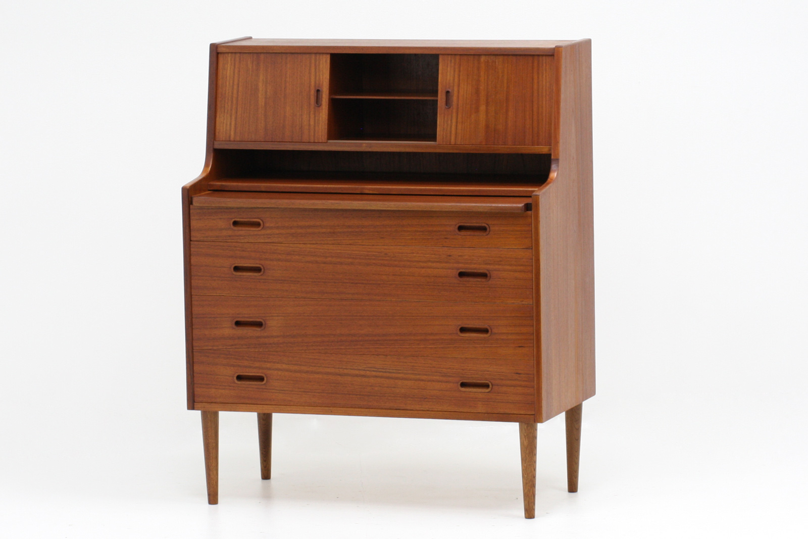 トーカイ家具 ライティングビューロー チェスト付き 北欧家具の6段チェスト・ライティングビューロー、2点入荷しました