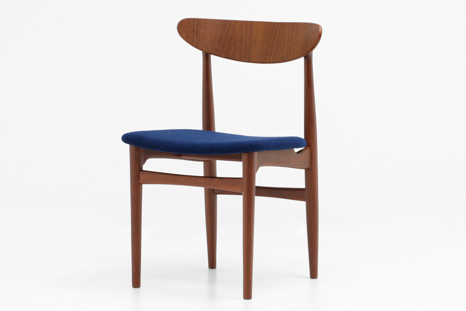 【大幅値引】北欧デザイン家具 木製 ダイニングチェア 椅子 クロッケン チーク材 紺色 新品 木製フレーム